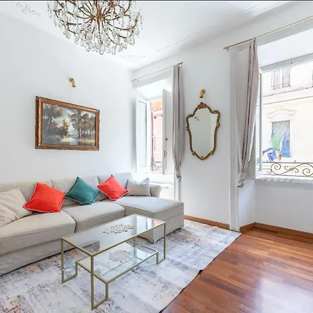 Colosseum Apartment, 3 Bedrooms And A Large Living With A Sofa Bed, The Accommodate 8 People * Róma