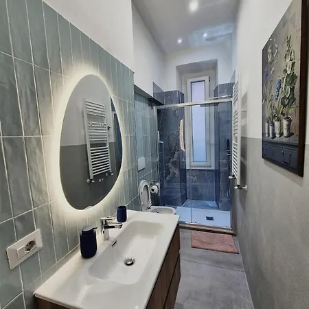 Colosseum Apartment, 3 Bedrooms, 3 Baths, Large Living With A Sofa Bed, The Accommodate 8 People *